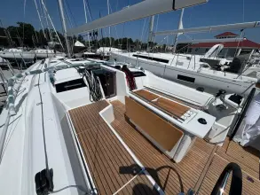 Thumbnail von Beneteau Oceanis 40.1