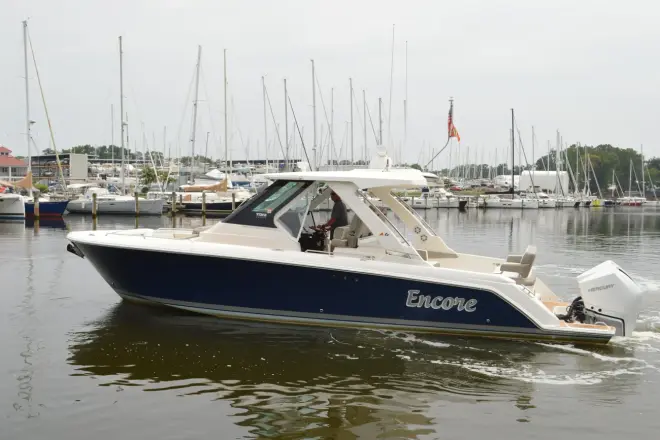 Tiara Yachts 34 LS Encore