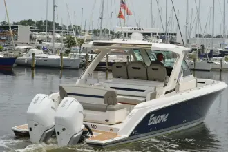 Thumbnail von Tiara Yachts 34 LS Encore