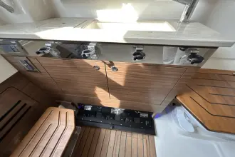 Thumbnail von Boston Whaler 360 Outrage