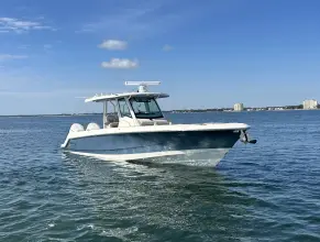 Thumbnail von Boston Whaler 360 Outrage