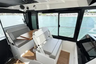 Thumbnail von Boston Whaler 365 Conquest