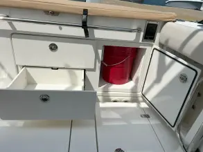 Thumbnail von Boston Whaler 360 Outrage