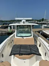 Thumbnail von Boston Whaler 360 Outrage