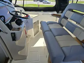 Thumbnail von Boston Whaler 350 Realm