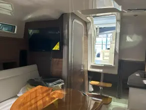 Thumbnail von Boston Whaler 325 Conquest