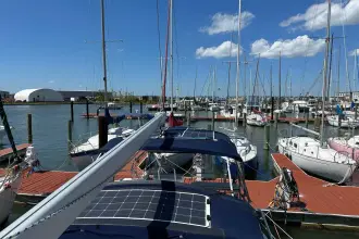 Thumbnail von Hunter 44 DS