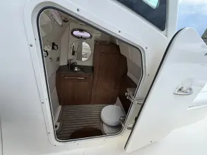 Thumbnail von Boston Whaler 350 Outrage