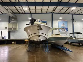 Thumbnail von Boston Whaler 350 Outrage