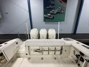 Thumbnail von Boston Whaler 350 Outrage