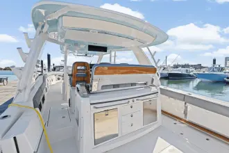 Thumbnail von Boston Whaler 420 Outrage