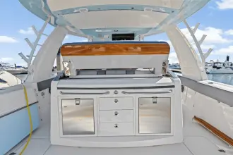 Thumbnail von Boston Whaler 420 Outrage