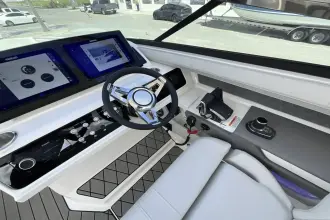 Thumbnail von Sea Ray SLX 310 Außenborder