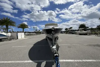 Thumbnail von Sea Ray SLX 310 Außenborder