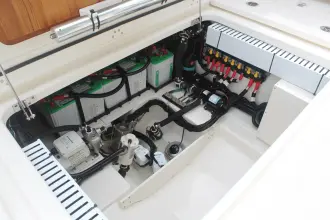 Thumbnail von Boston Whaler 330 Vantage