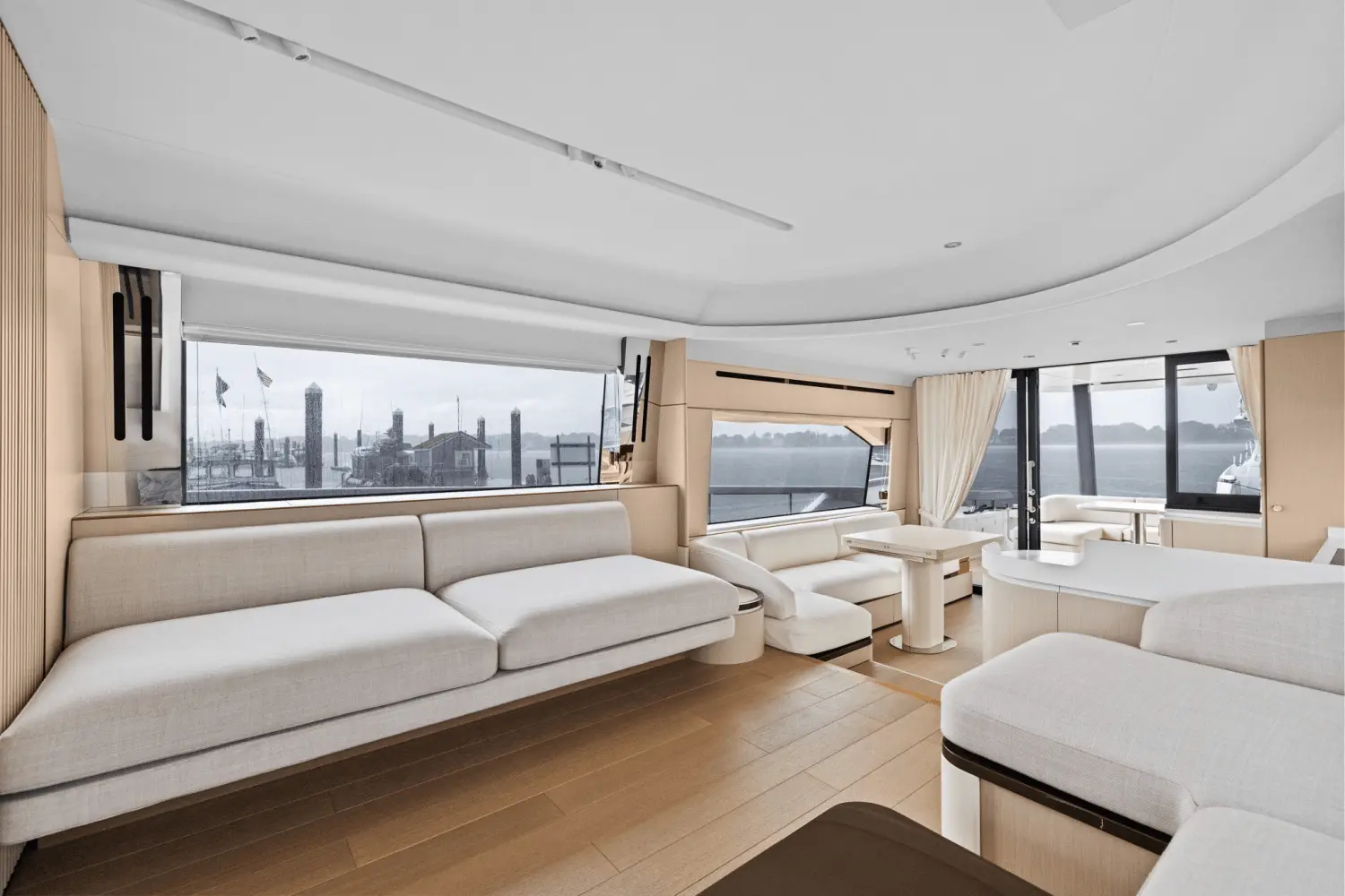 Thumbnail von Azimut 68