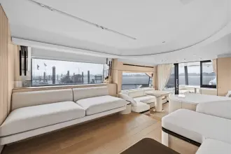 Thumbnail von Azimut 68