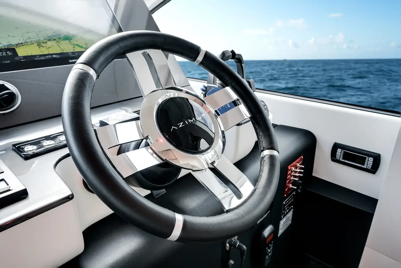 Thumbnail von Azimut 68