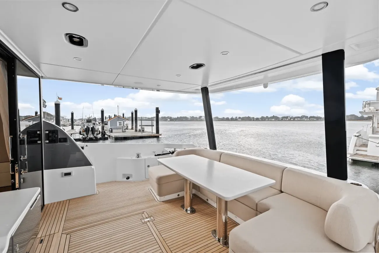 Thumbnail von Azimut 68