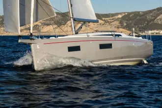 Thumbnail von Beneteau Oceanis 34.1