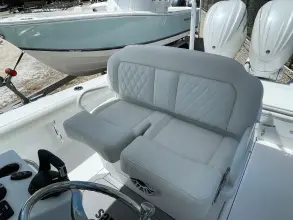 Thumbnail von Everglades 273 CC Whisper Gray