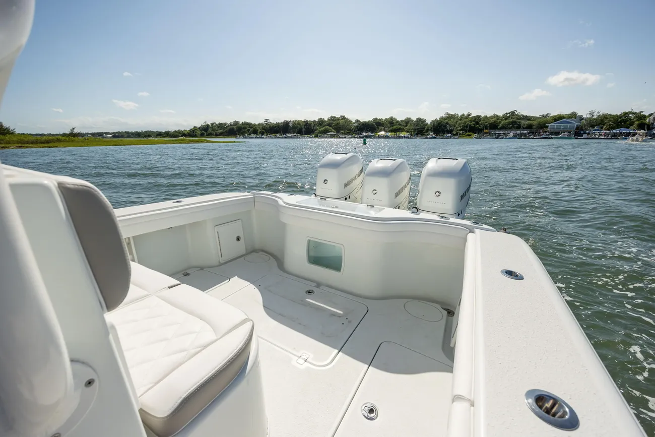 Thumbnail von Yellowfin 34 Offshore