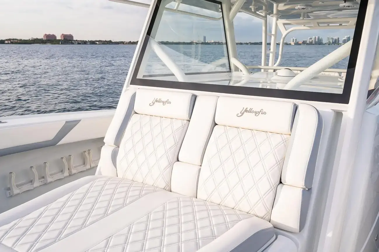 Thumbnail von Yellowfin 42 Offshore