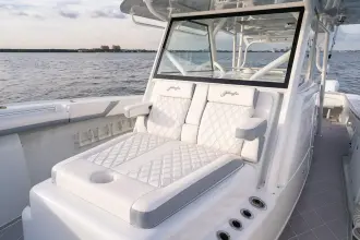 Thumbnail von Yellowfin 42 Offshore