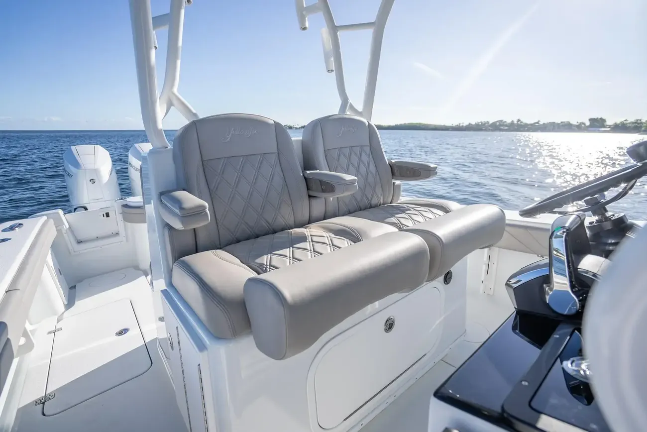 Thumbnail von Yellowfin 36 Offshore