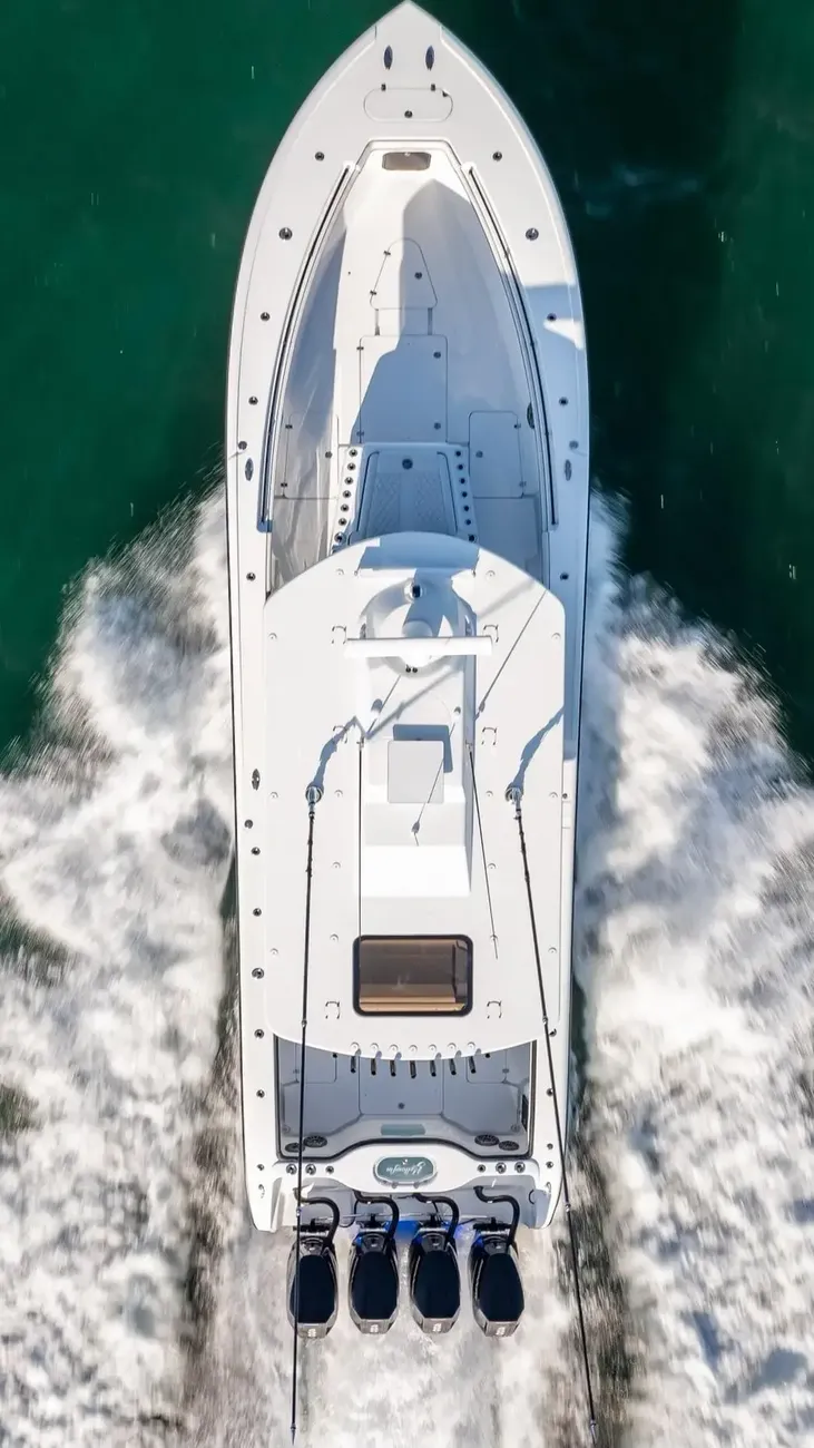 Thumbnail von Yellowfin 42 Offshore