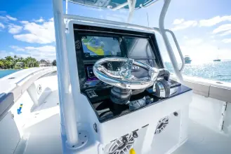 Thumbnail von Yellowfin 32 Offshore