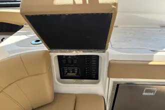 Thumbnail von Sea Ray SLX 400 Außenborder