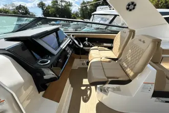 Thumbnail von Sea Ray SLX 400 Außenborder