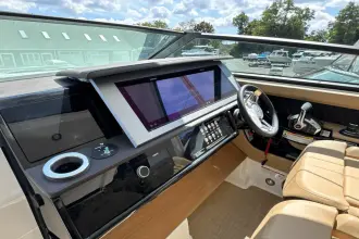 Thumbnail von Sea Ray SLX 400 Außenborder