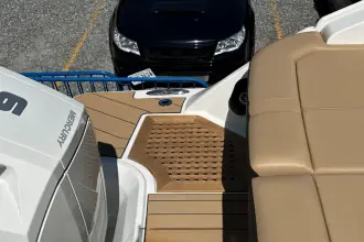 Thumbnail von Sea Ray SLX 400 Außenborder