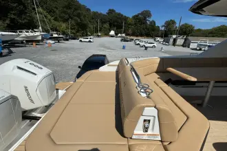 Thumbnail von Sea Ray SLX 400 Außenborder