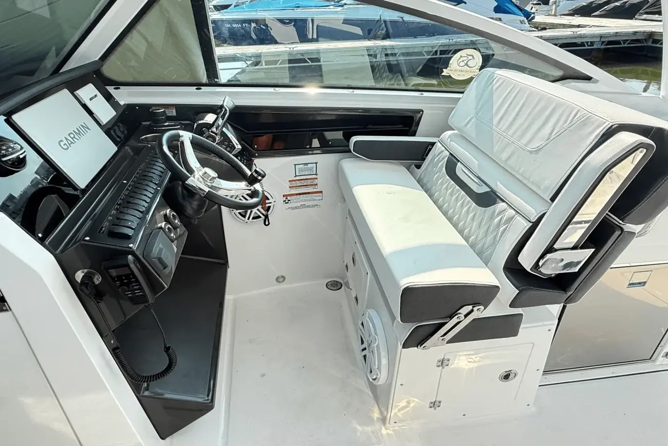 Thumbnail von Blackfin 272 DC