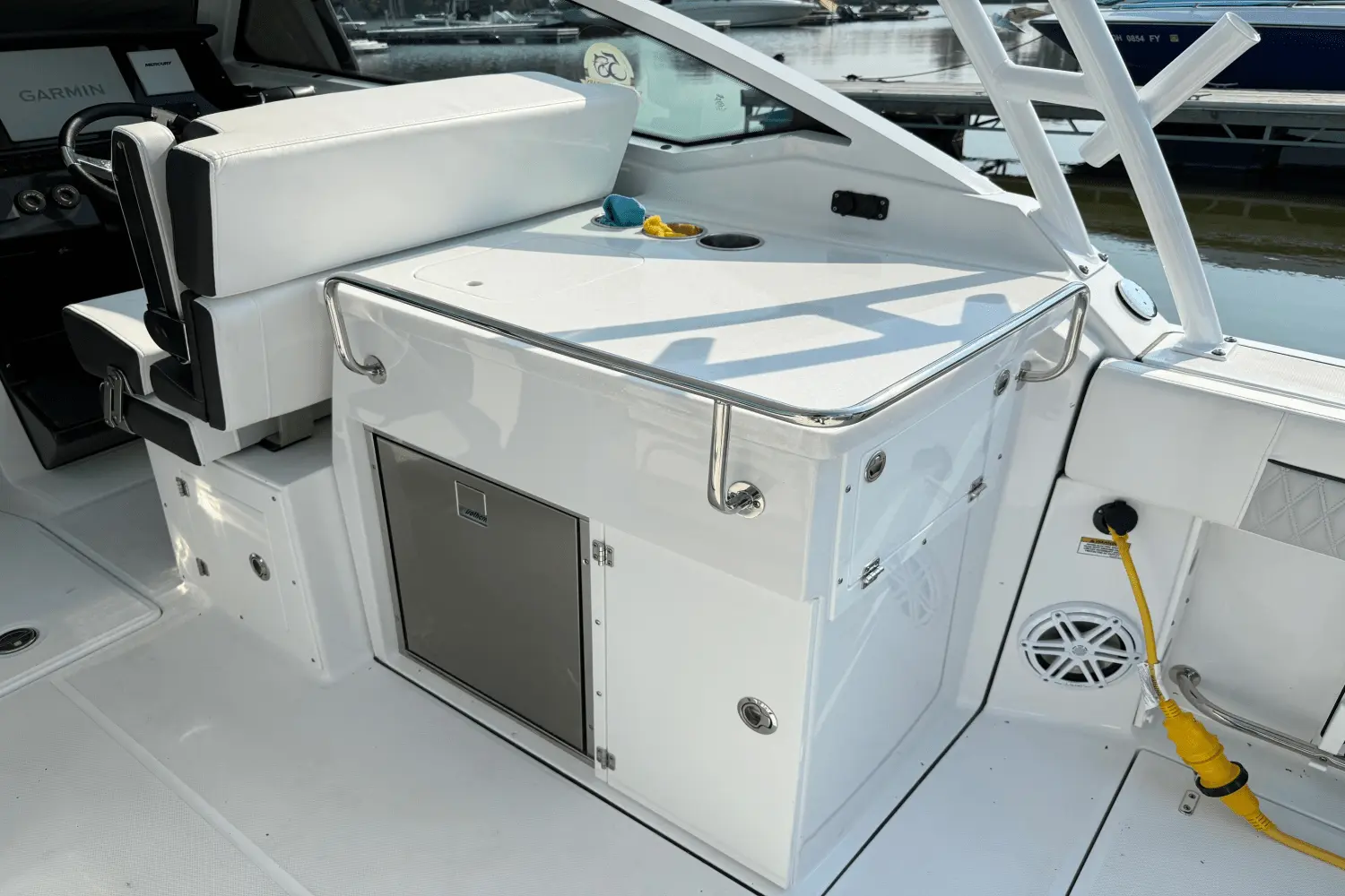 Thumbnail von Blackfin 272 DC