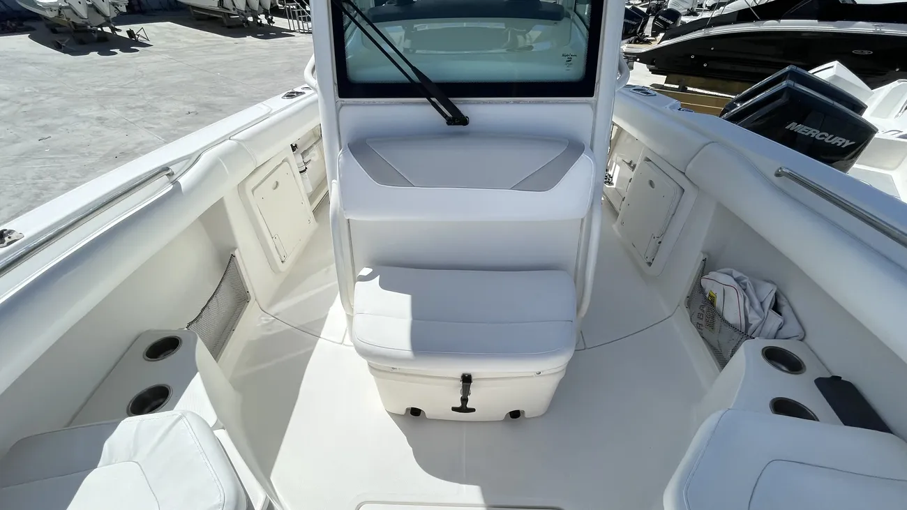 Thumbnail von Boston Whaler 280 Outrage