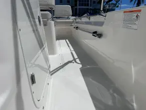 Thumbnail von Boston Whaler 170 Montauk