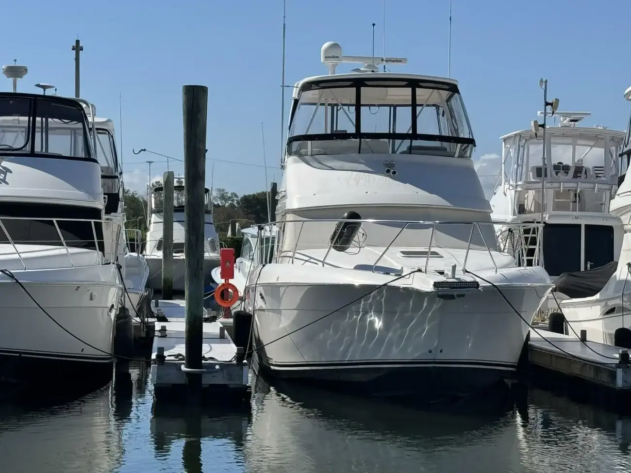 Thumbnail von Silverton 42 Convertible She's From Boston