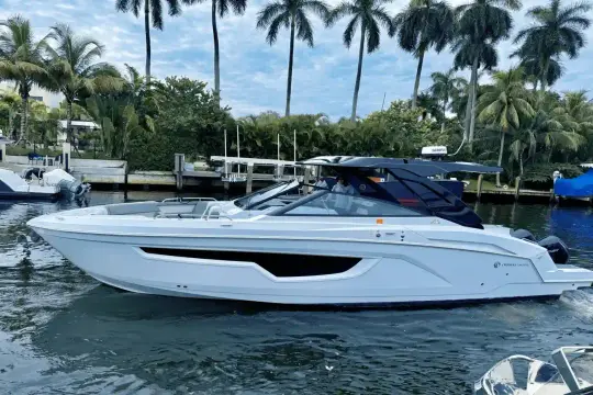 Cruisers Yachts 34 GLS
