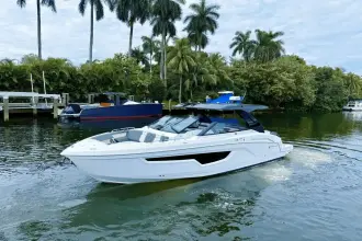 Thumbnail von Cruisers Yachts 34 GLS