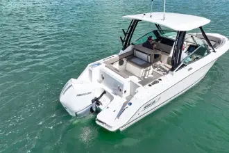Thumbnail von Boston Whaler 240 Vantage