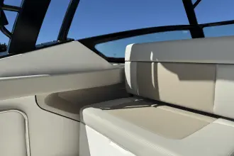 Thumbnail von Boston Whaler 280 Vantage