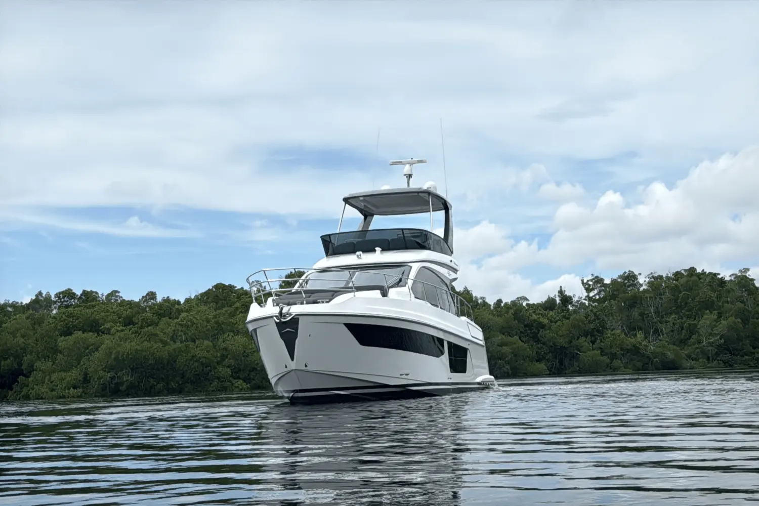 Thumbnail von Azimut Fly 53