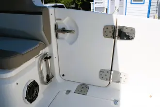 Thumbnail von Boston Whaler 330 Vantage