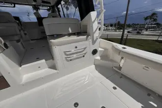 Thumbnail von Boston Whaler 405 Conquest