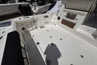 Thumbnail von Boston Whaler 405 Conquest