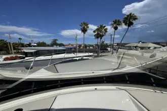 Thumbnail von Boston Whaler 405 Conquest